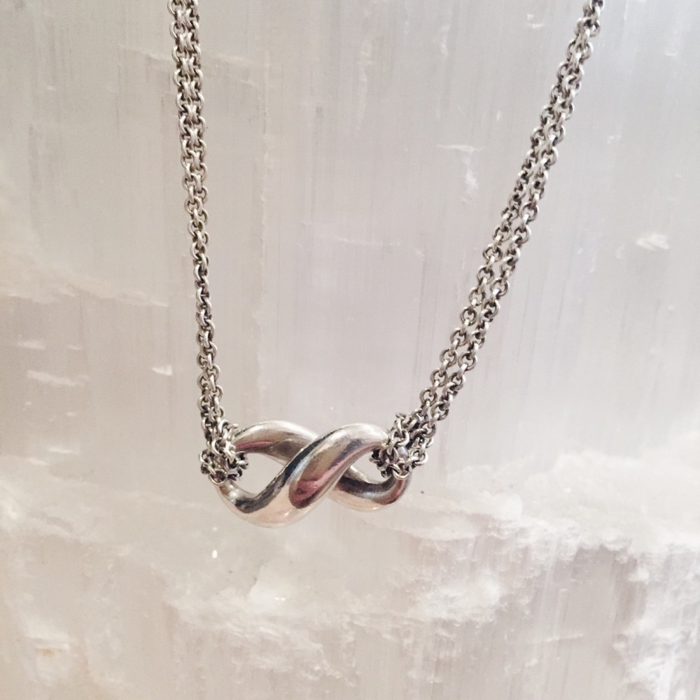 Tiffany & Co - Infinity Necklace